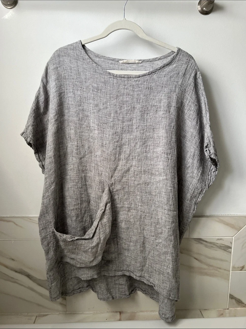 Elizabeth Suzann Lightweight Linen Tunic in Heather Gray